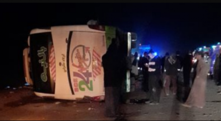 مصر: مصرع عشرة أشخاص بحادث باص سياحي في أبو سمبل